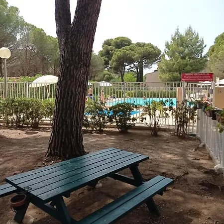 Dans La Pinede Ferienhaus Agde