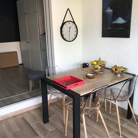 Dans La Pinede * Agde