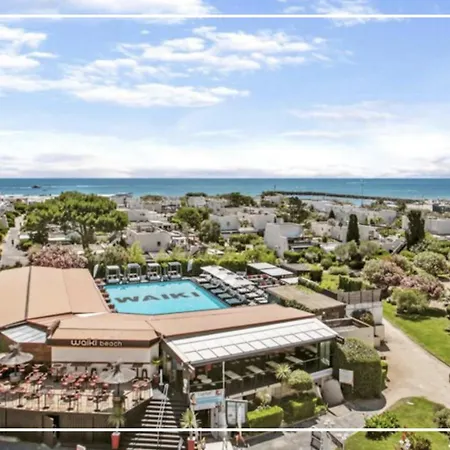 펜션 Dans La Pinede *