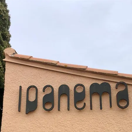 Дом отдыха Dans La Pinede